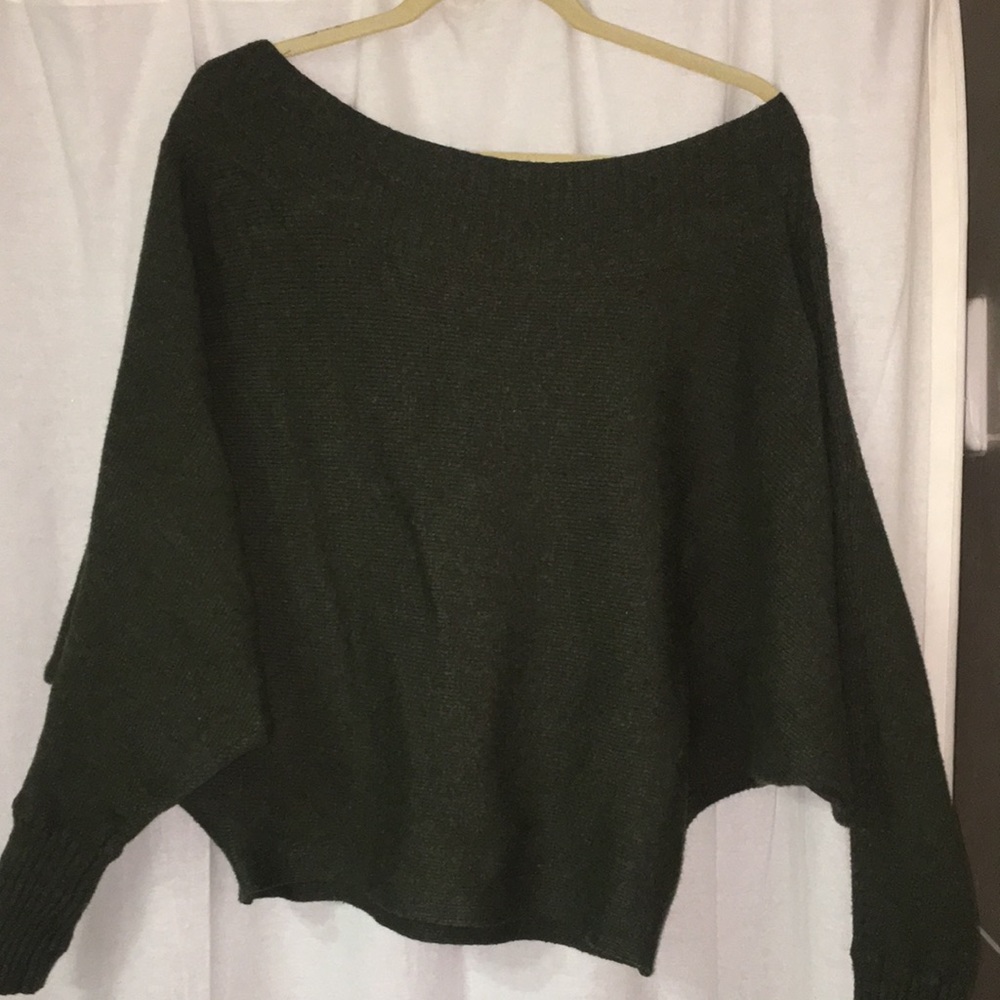 Umgee slouchy green off-the-shoulder top
